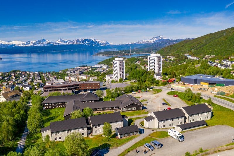 Alpinveien utendors drone Narvik bolig hybel