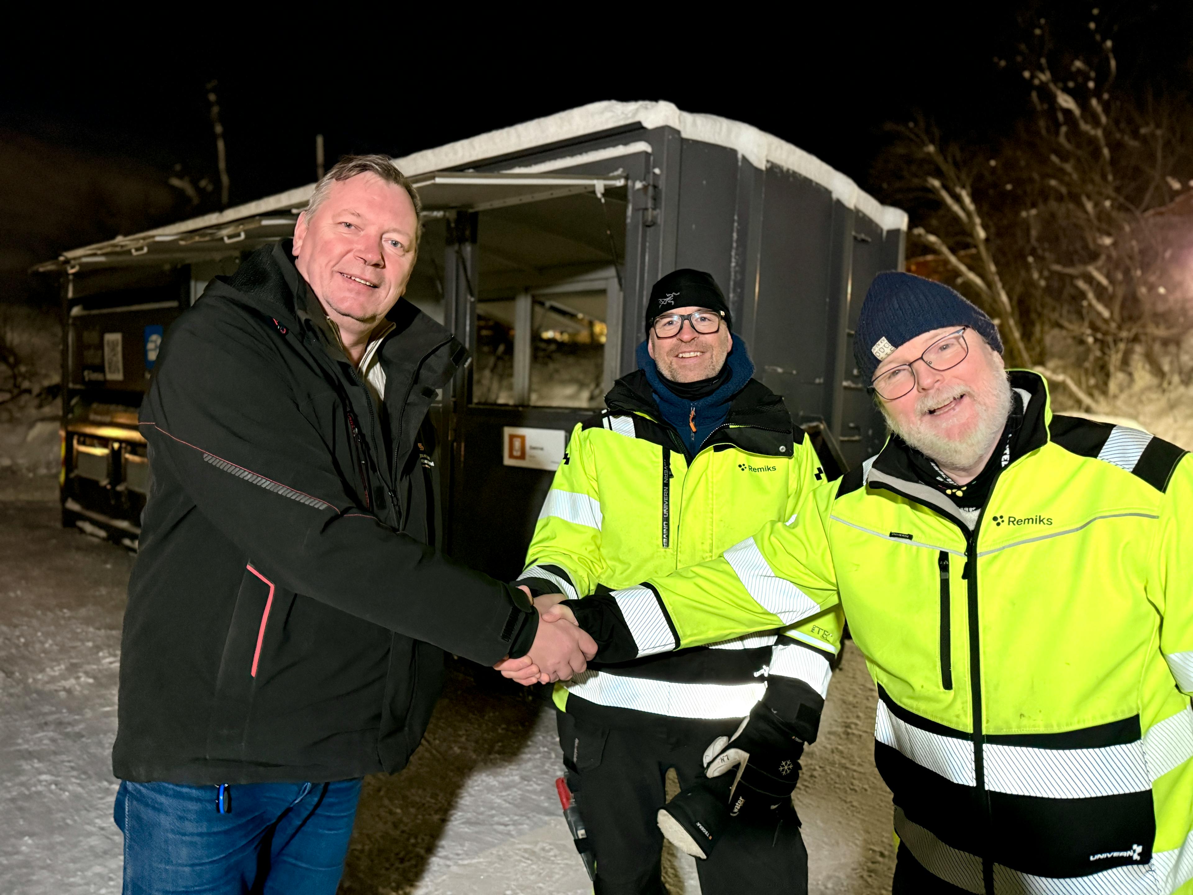 Miniretur Remiks Samskipnaden